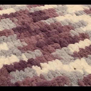 Homemade finger knit blankets